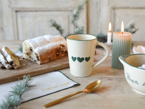 mug personnalisé trois coeurs